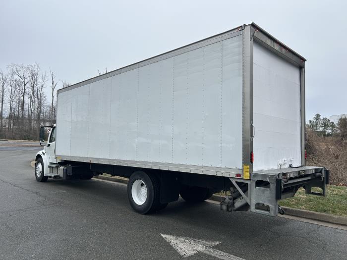 2022 Freightliner Business Class M2 106-4