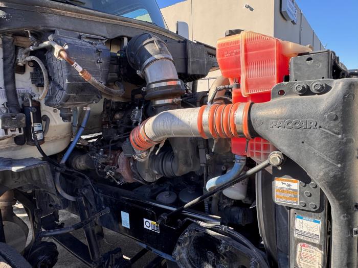 2018 Peterbilt 579-9