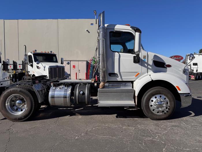 2018 Peterbilt 579-3