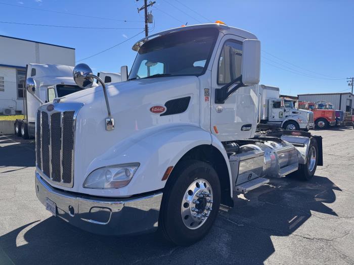 2018 Peterbilt 579-0