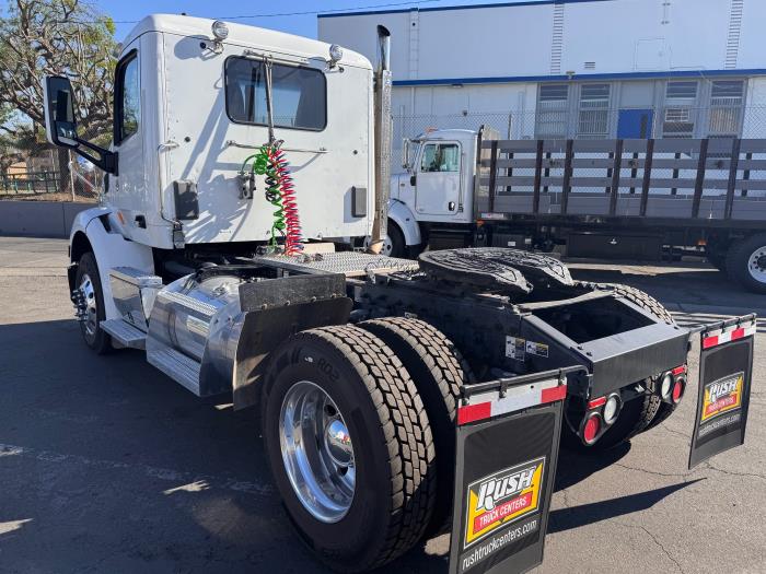 2018 Peterbilt 579-6