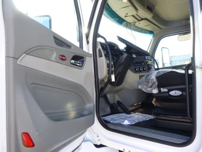 2019 Peterbilt 579-10