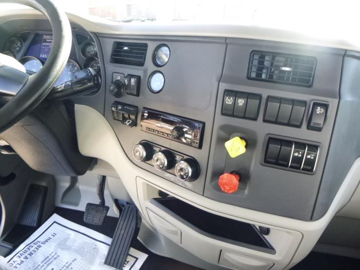 2019 Peterbilt 579-14
