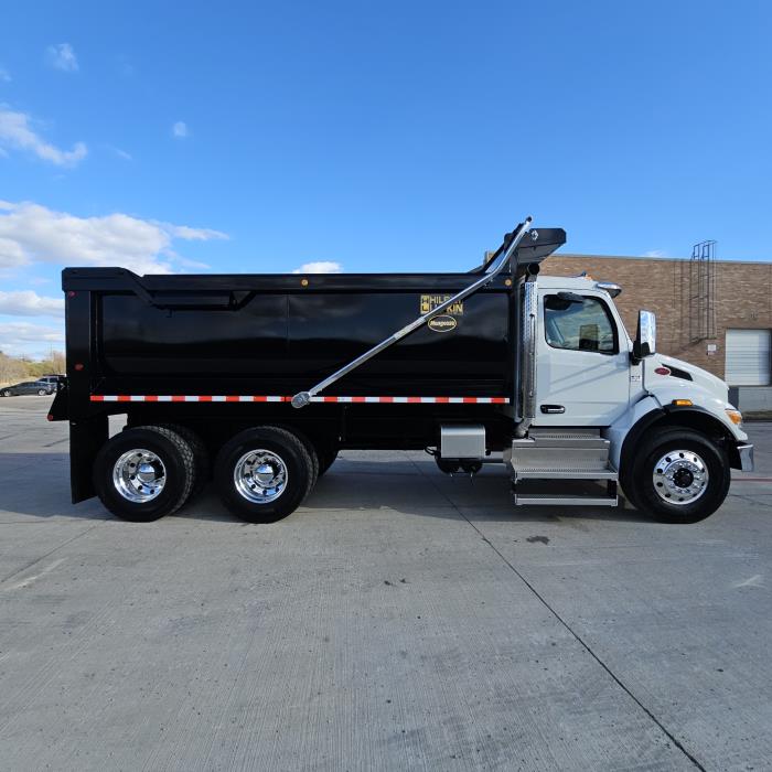 2026 Peterbilt 548-7