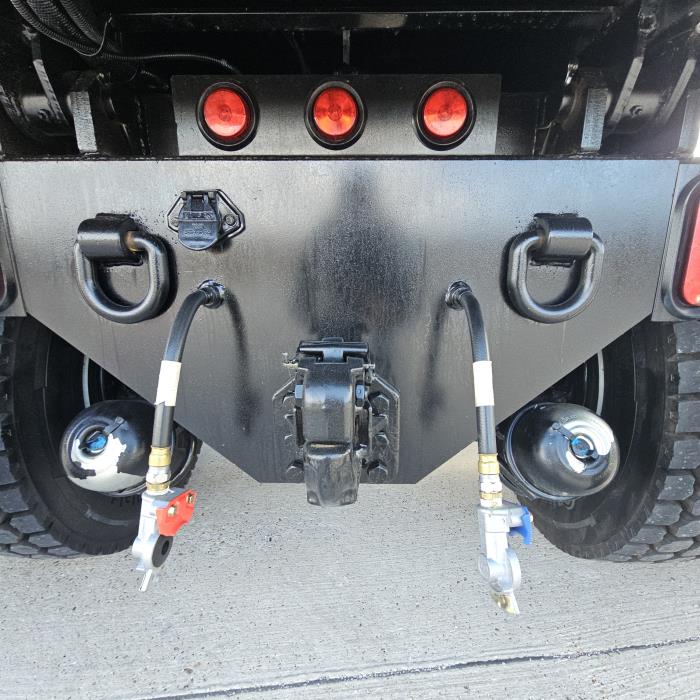 2026 Peterbilt 548-14