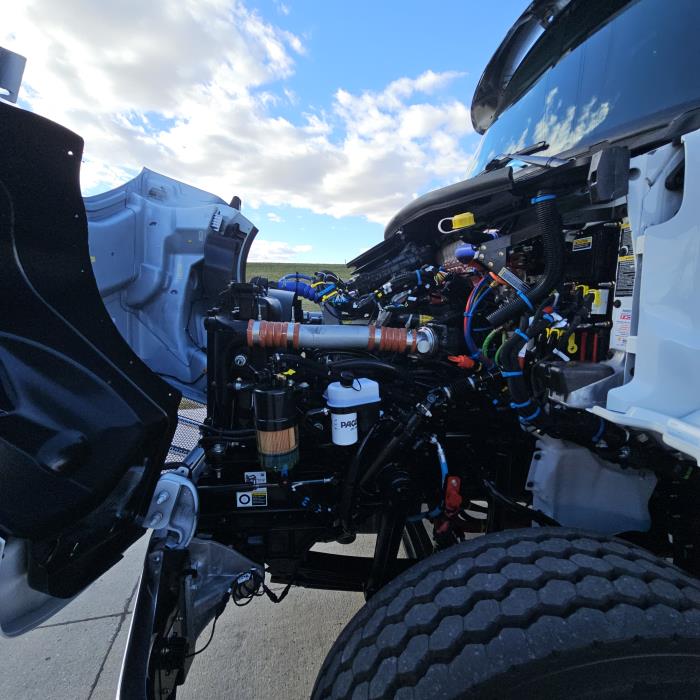 2026 Peterbilt 548-22