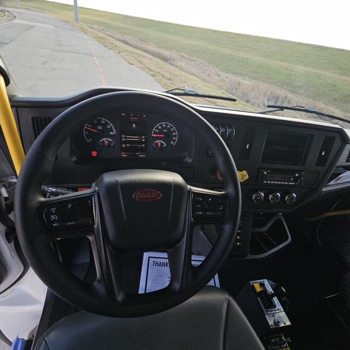 2026 Peterbilt 548-31