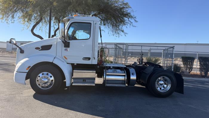 2019 Peterbilt 579-1