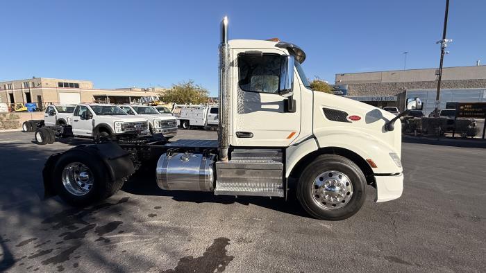 2019 Peterbilt 579-2
