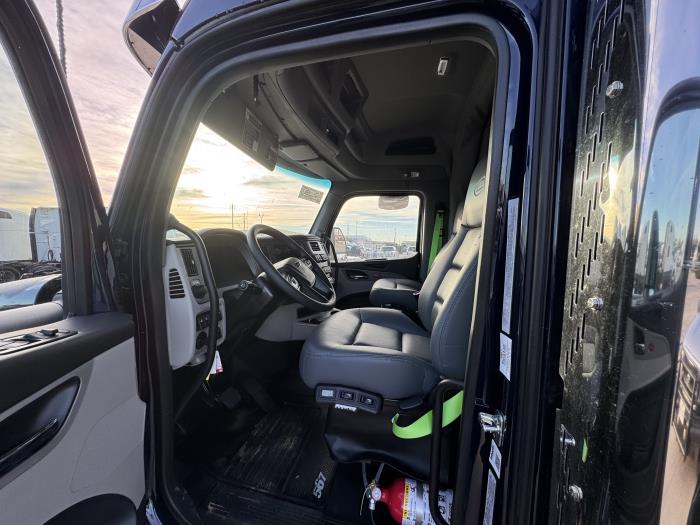 2026 Peterbilt 567-7