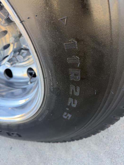 2022 Kenworth W990-9