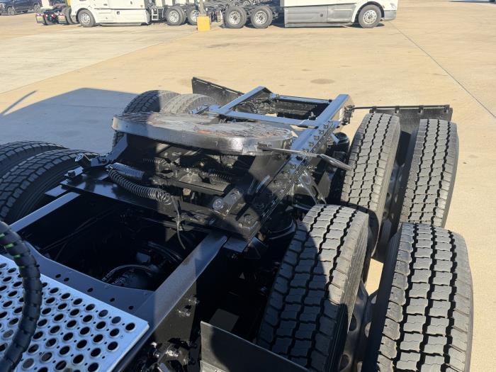 2022 Kenworth W990-14