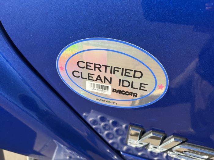 2022 Kenworth W990-15