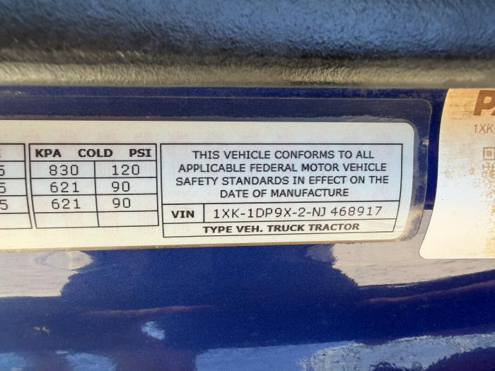 2022 Kenworth W990-27