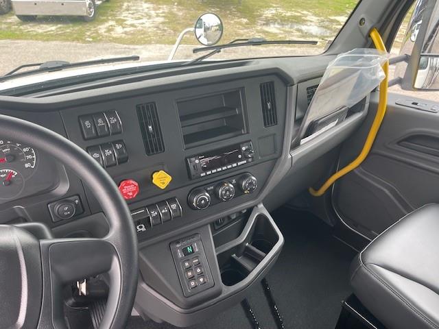 2026 Peterbilt 548-14