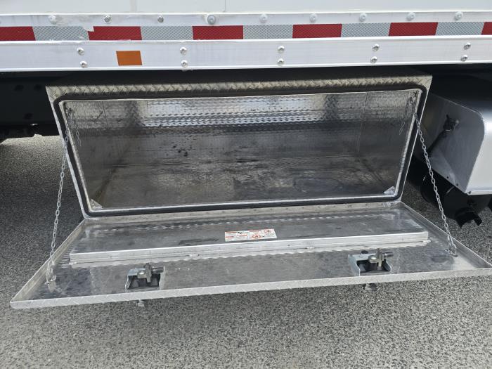 2020 Peterbilt 337-12