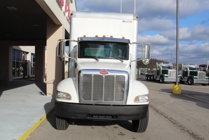 2020 Peterbilt 330-1