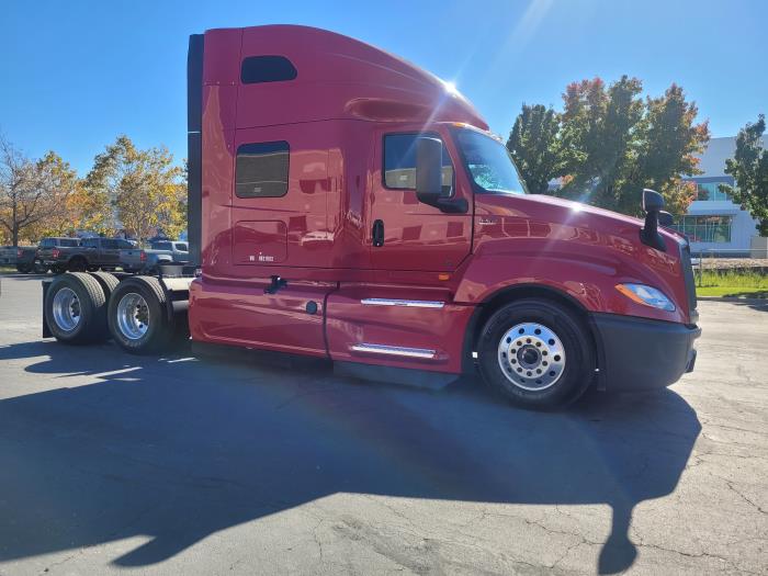 2022 International LT625-3