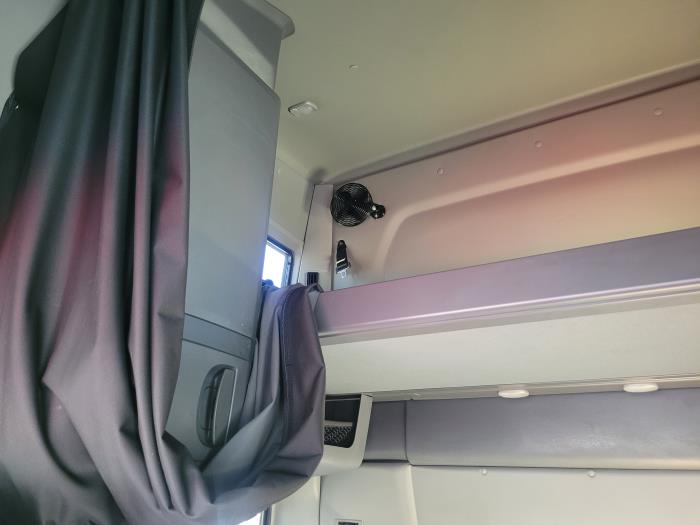 2022 International LT625-20