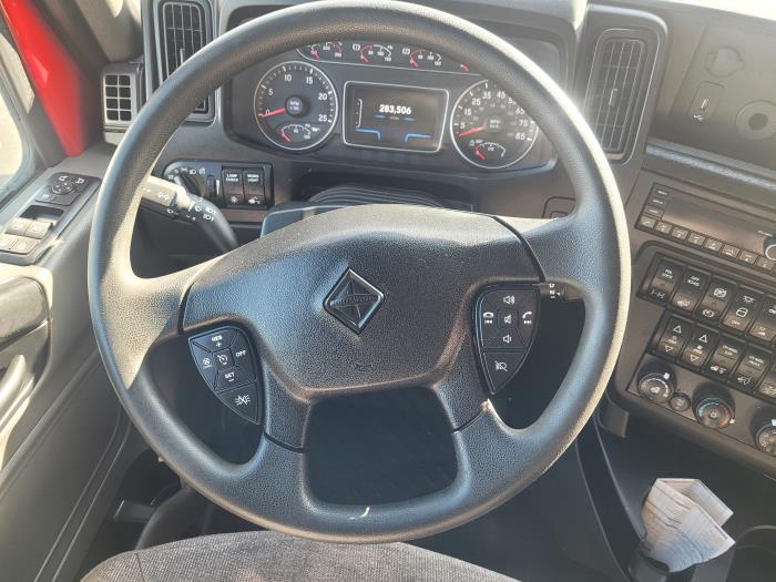 2022 International LT625-11