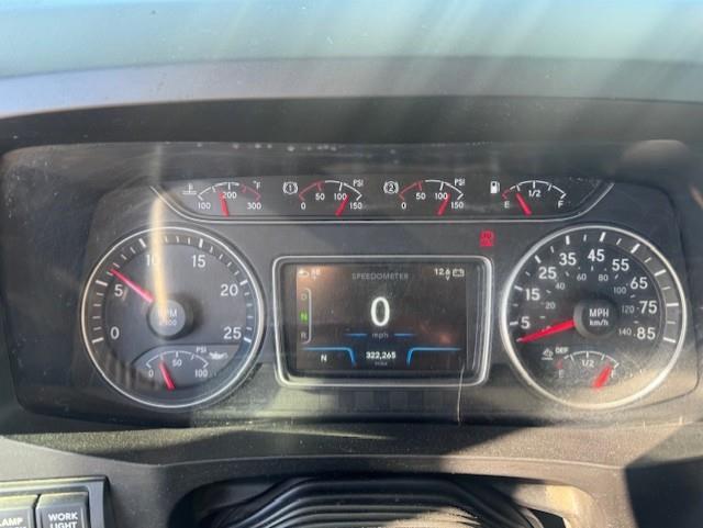 2019 International LT625-8