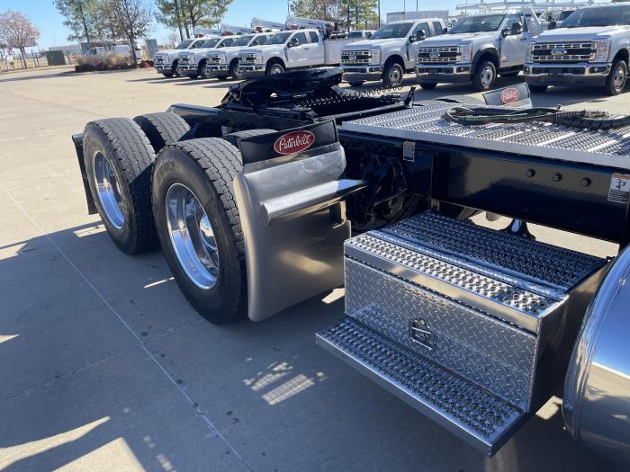 2024 Peterbilt 389-5