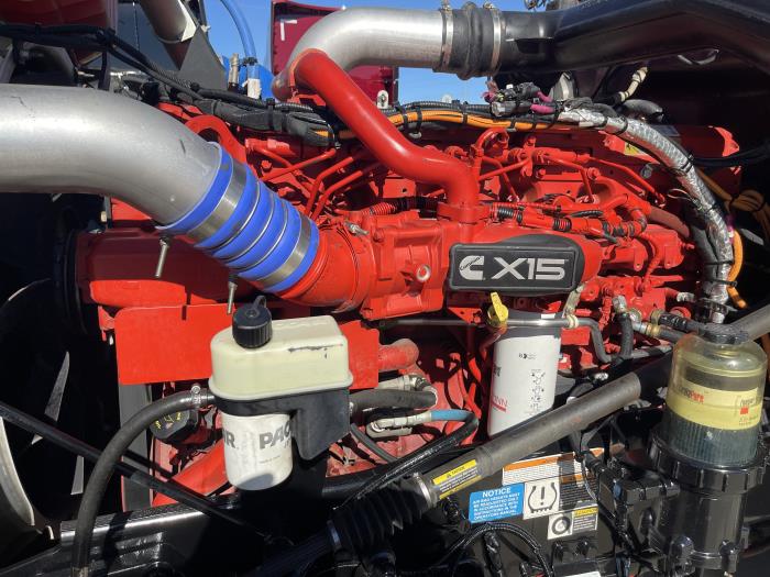 2024 Peterbilt 389-28