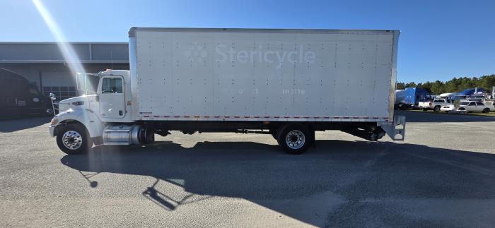 2020 Peterbilt 337-2