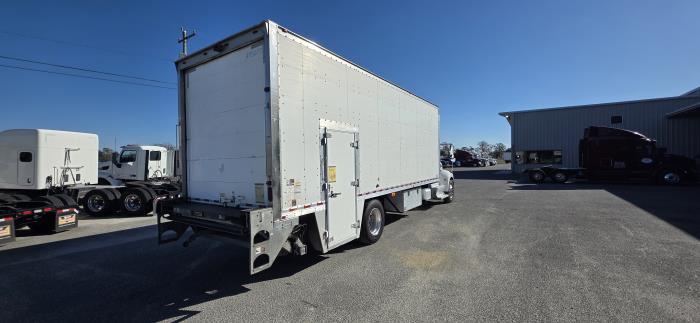 2020 Peterbilt 337-5