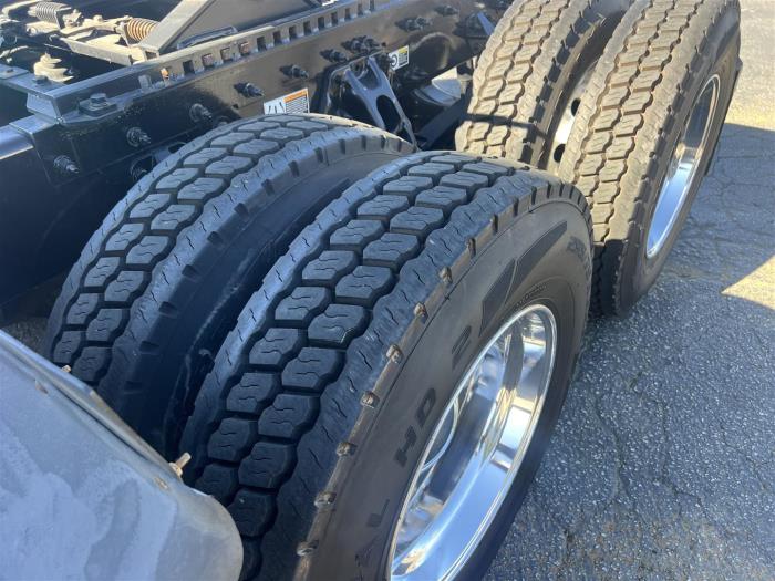 2021 Peterbilt 579-11