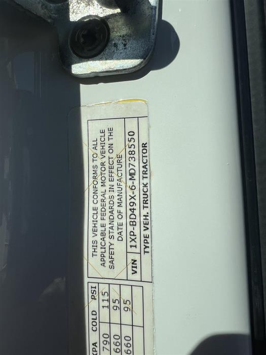 2021 Peterbilt 579-28