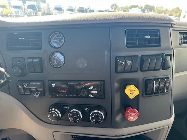 2020 Peterbilt 579-6