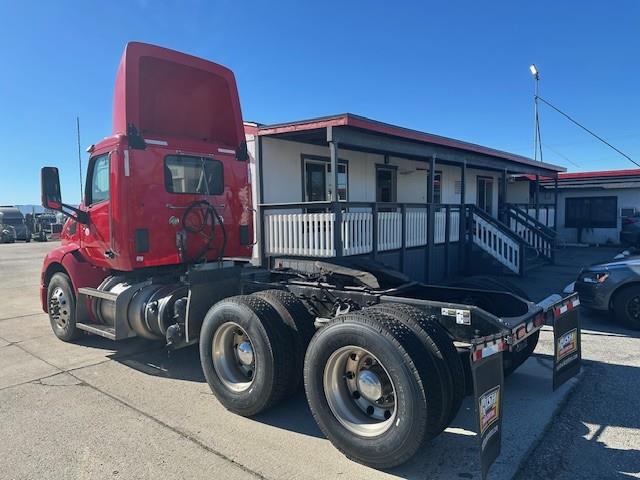 2020 Peterbilt 579-2