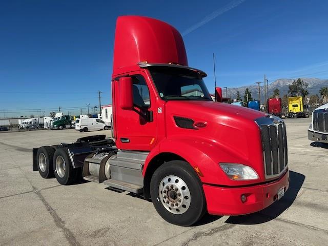 2020 Peterbilt 579-8