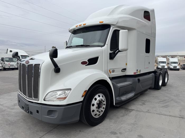 2021 Peterbilt 579-0