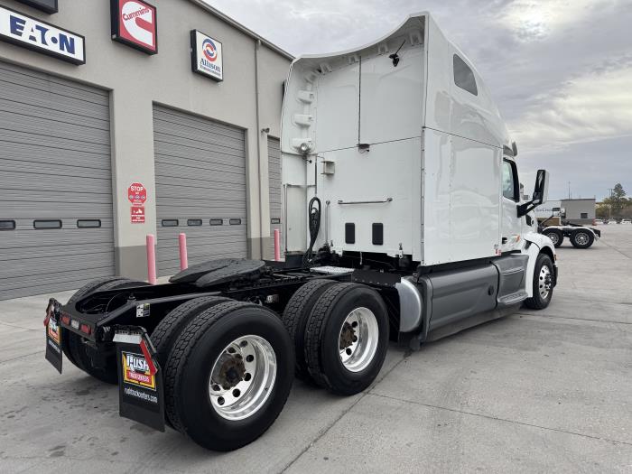 2021 Peterbilt 579-4