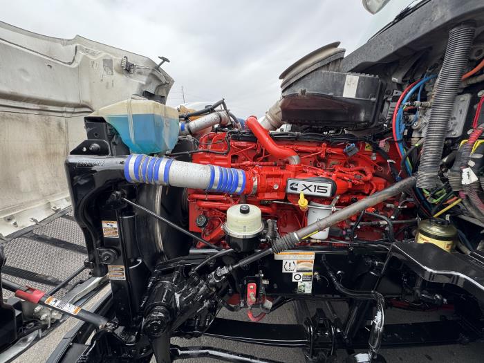 2021 Peterbilt 579-8