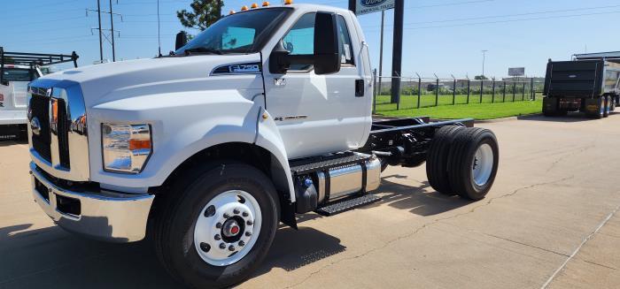 2026 Ford F-750-9