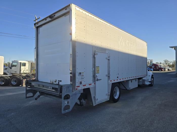 2020 Peterbilt 337-31