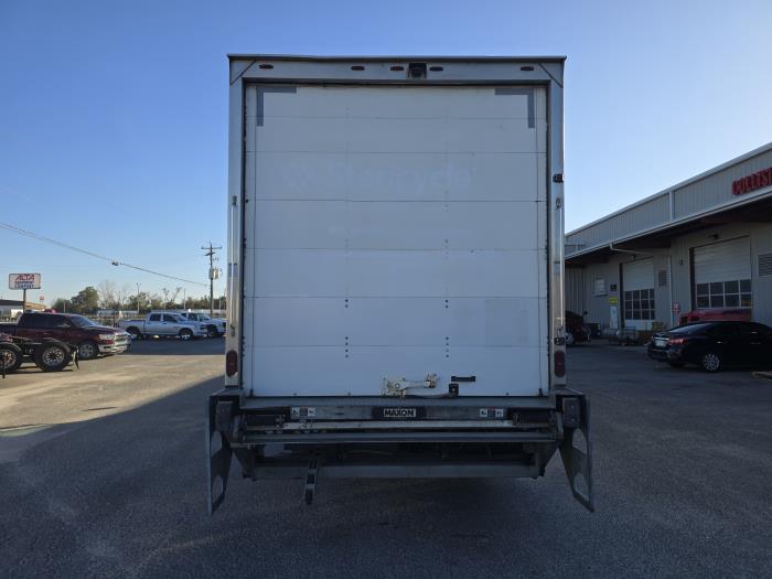 2020 Peterbilt 337-32