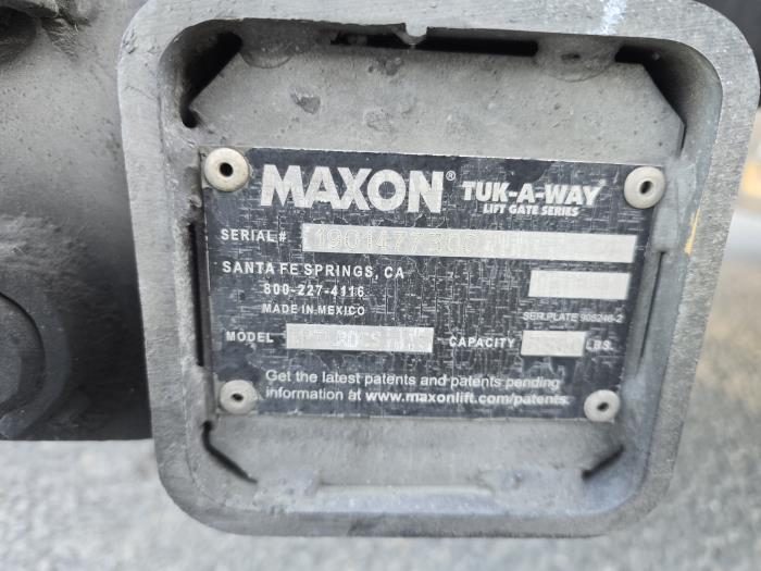 2020 Peterbilt 337-35