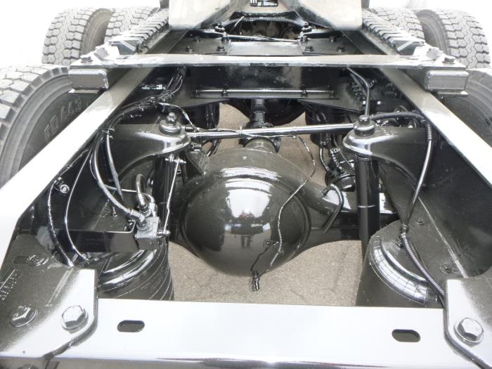 2023 Kenworth T680-4