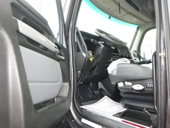 2023 Kenworth T680-11