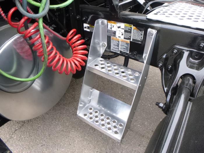 2023 Kenworth T680-27