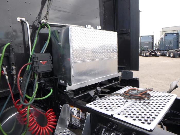 2023 Kenworth T680-28