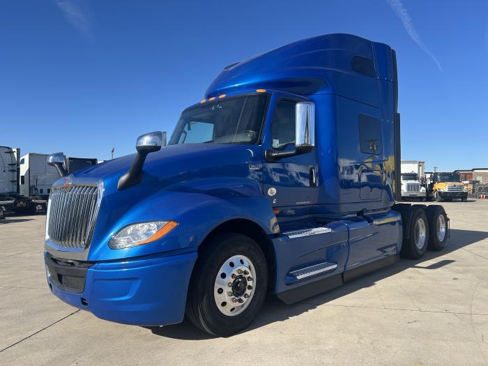 2022 International LT625-0