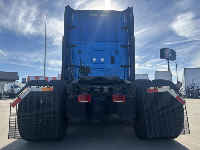 2022 International LT625-5