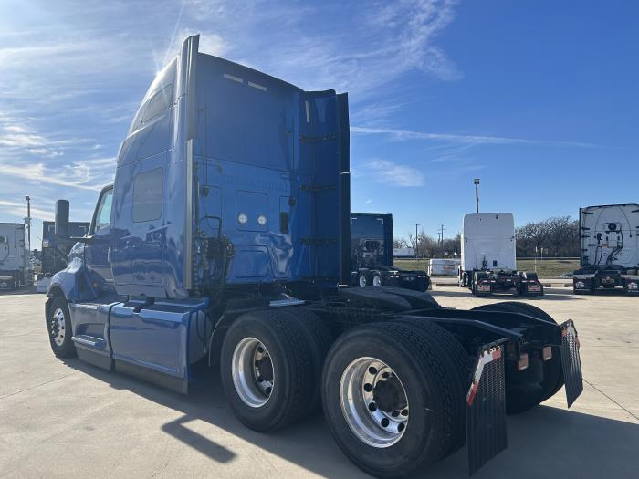 2022 International LT625-6