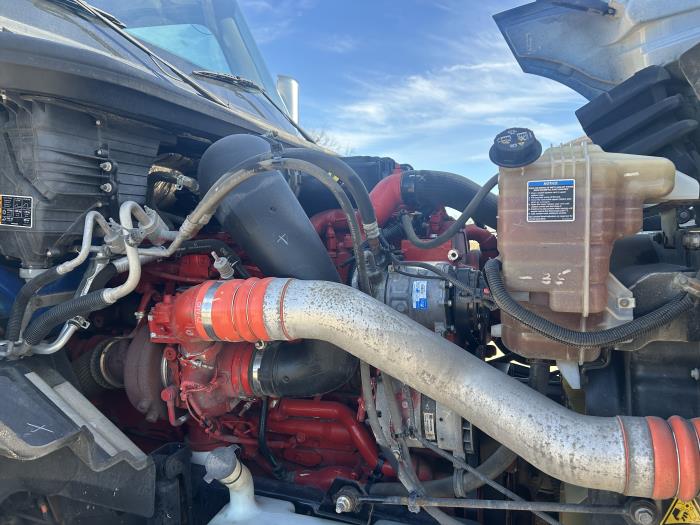 2022 International LT625-15