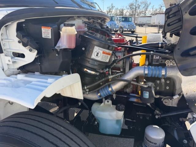 2019 Freightliner Business Class M2 106-15